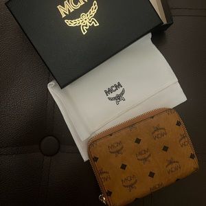 mcm cognac card and coins holder
